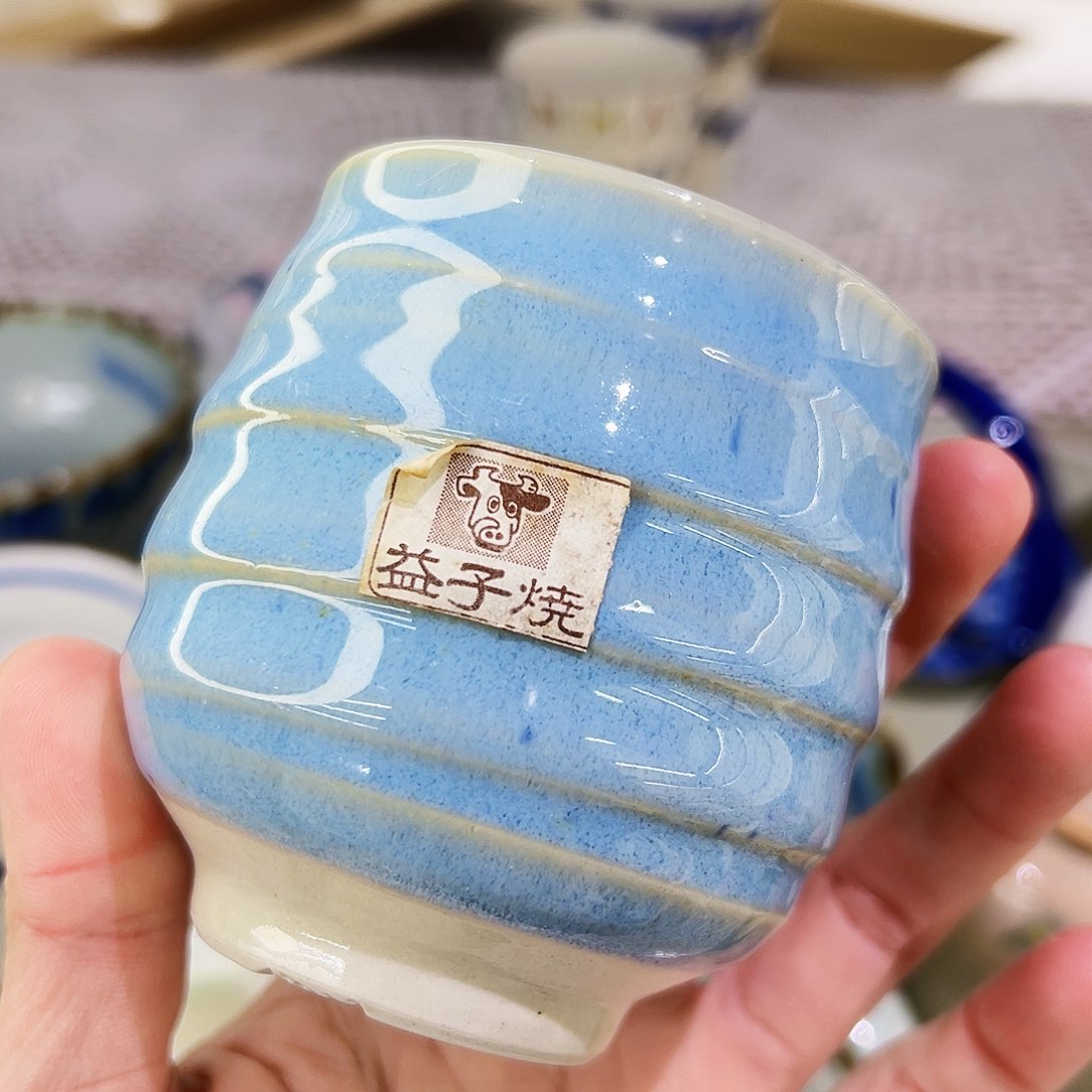 咖啡杯和茶杯是我们学校文化