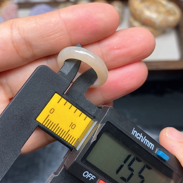 硅化珊瑚（珊瑚玉）手镯未镶嵌