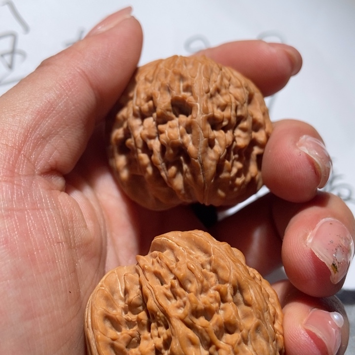 g***n文玩核桃吊坠磨盘