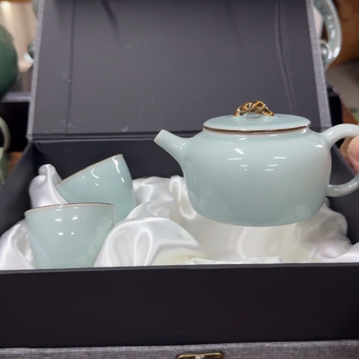 龙泉青瓷茶具微瑕4651