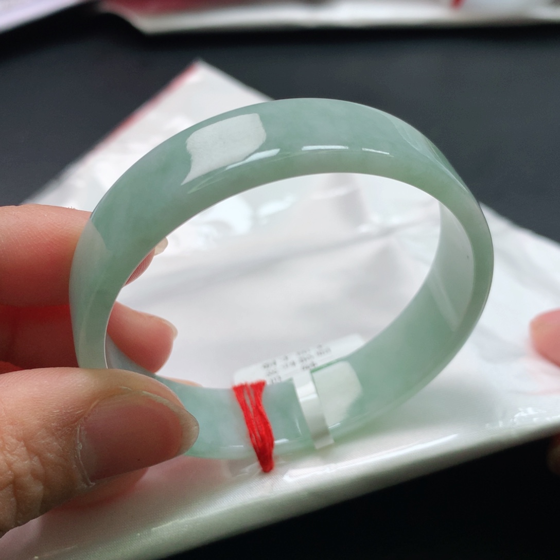 翡翠手镯未镶嵌缅甸52