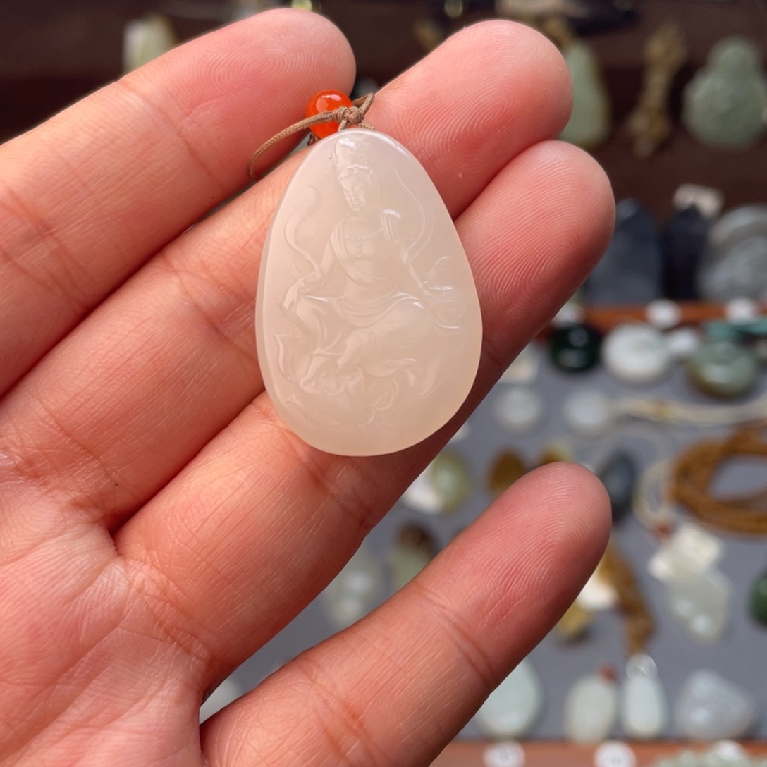 颈饰未镶嵌和田玉