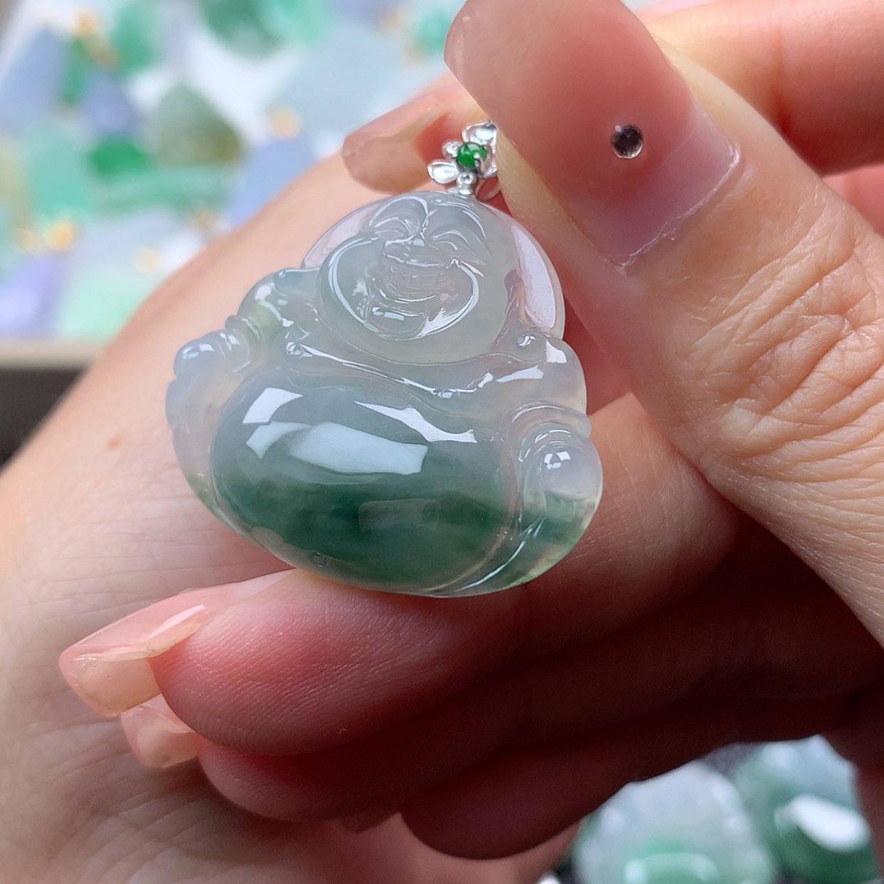 【闪购商品】翡翠18K金镶嵌吊坠(赠链)