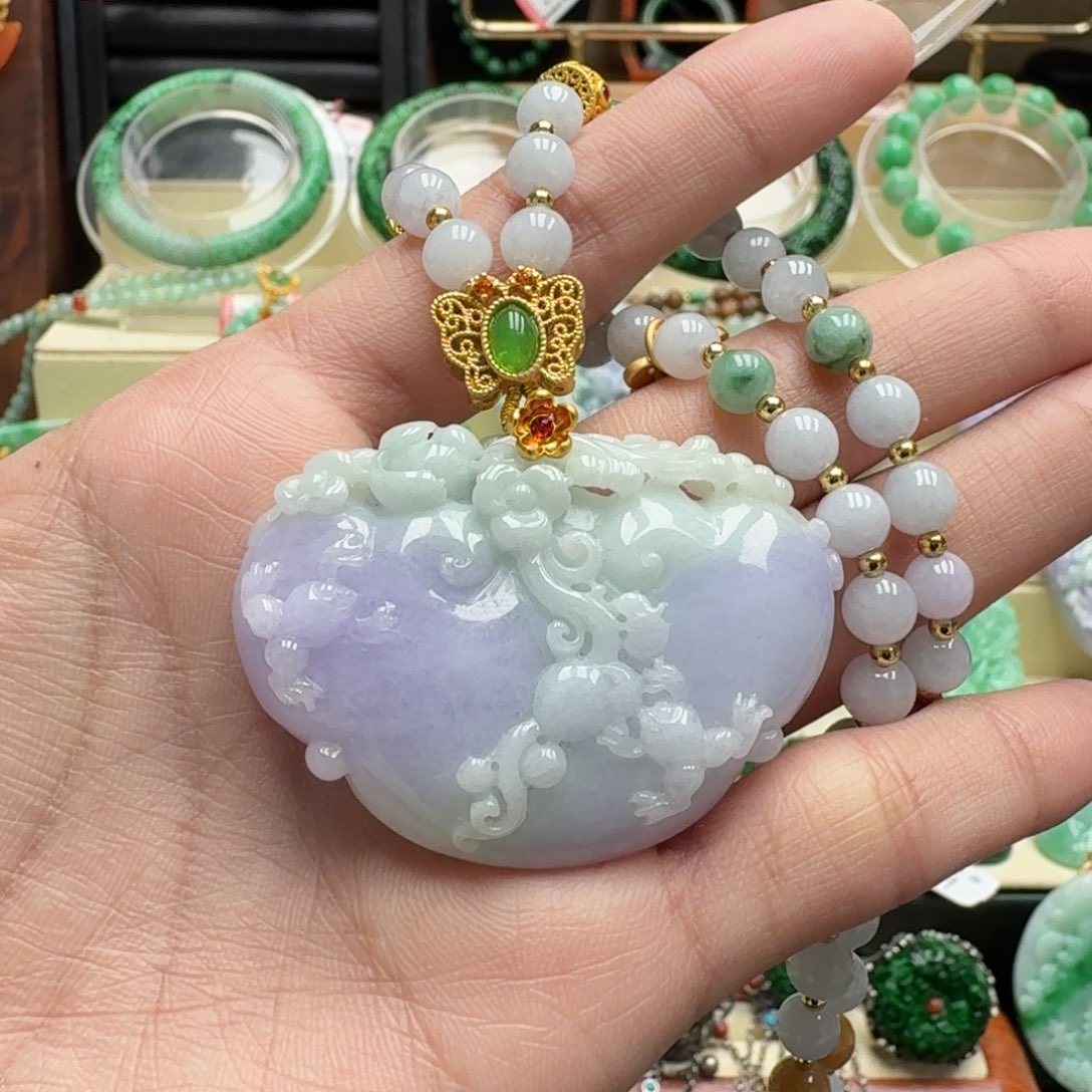 翡翠未镶嵌颈饰翡翠吊坠