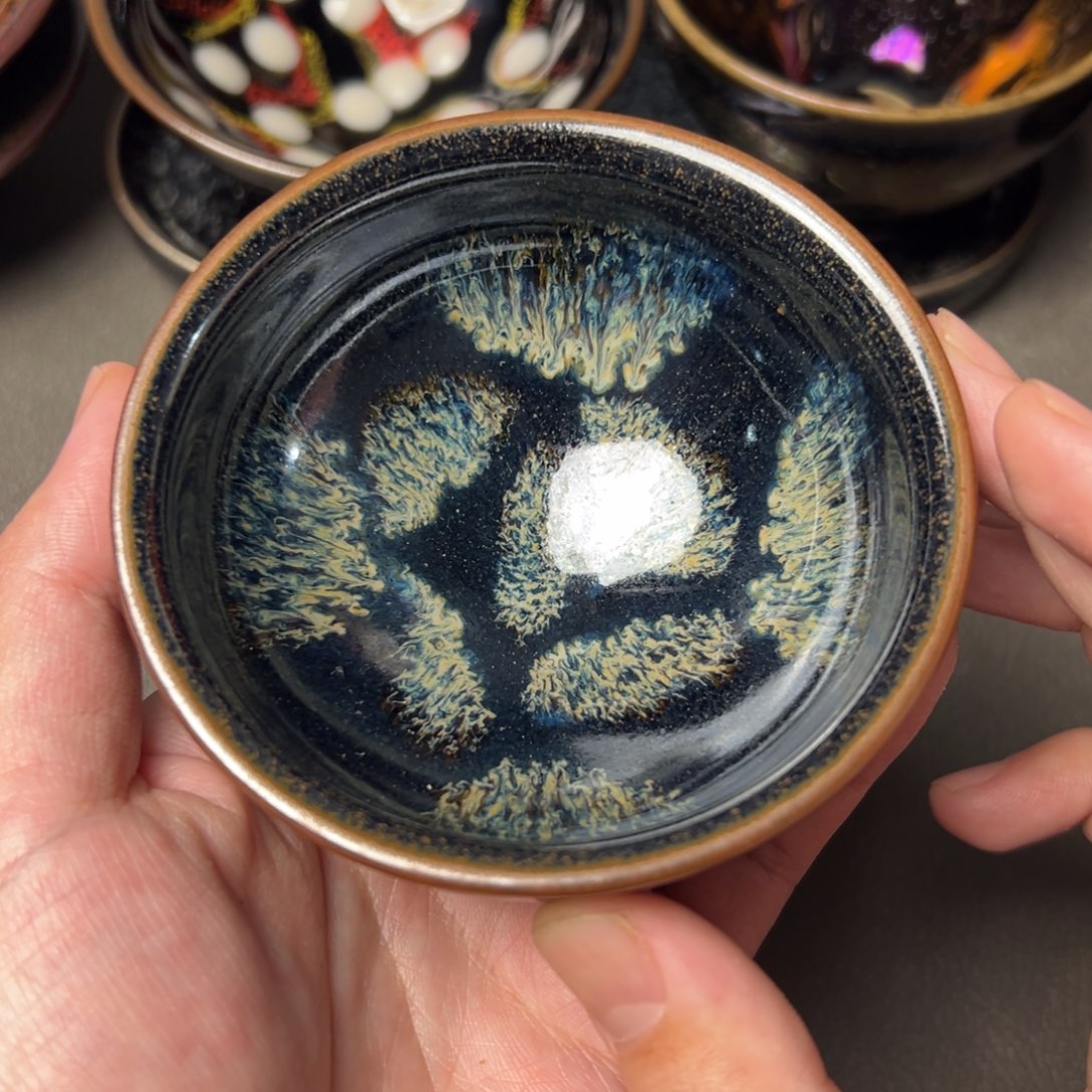 茶盏这个时候才会明白为什么有时候