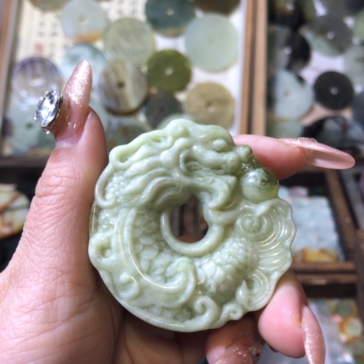 岫玉岫玉挂件未镶嵌