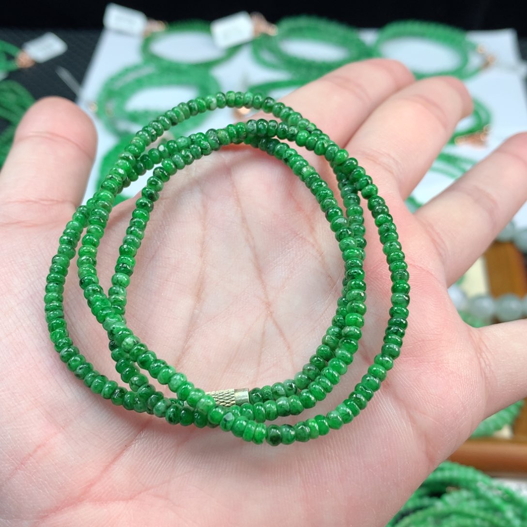 翡翠手链未镶嵌翡翠