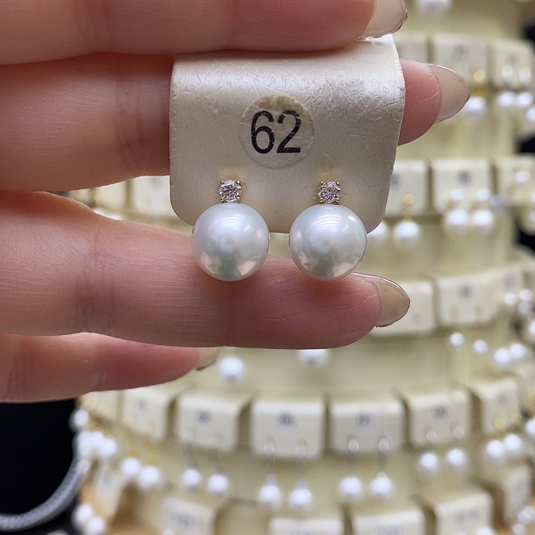 18K金镶嵌耳饰淡水珍珠