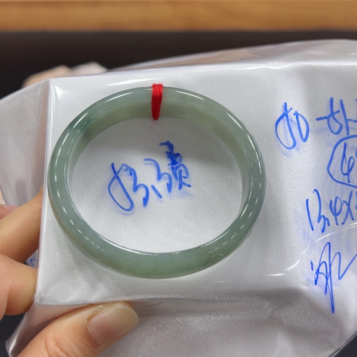 【闪购商品】翡翠手镯未镶嵌手镯