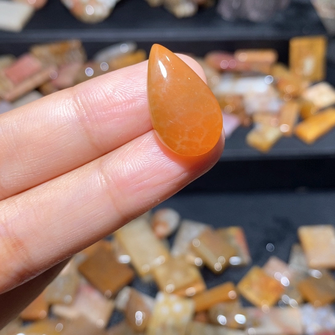 【闪购商品】硅化玉颈饰未镶嵌