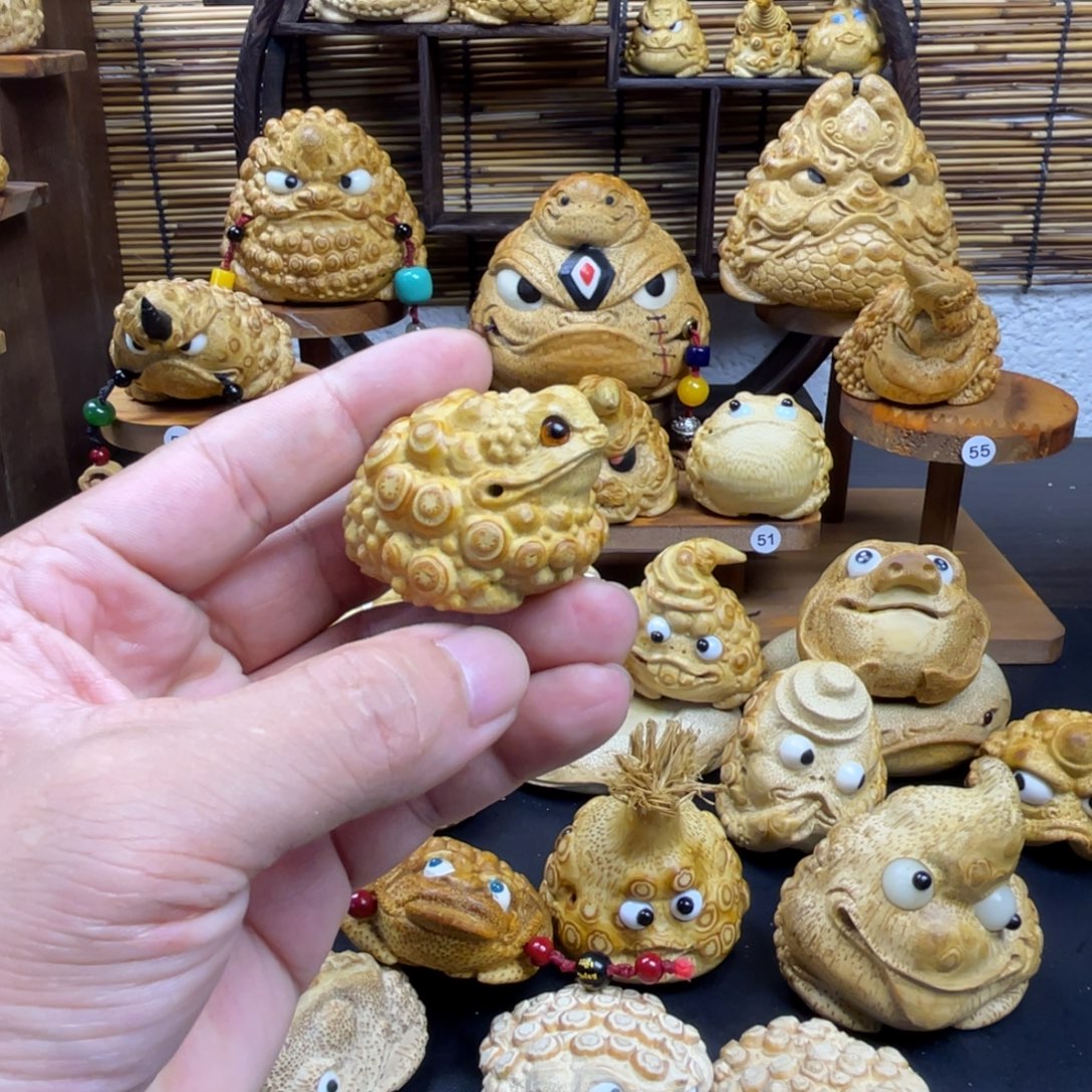嫑***看竹个性文玩竹雕金蟾
