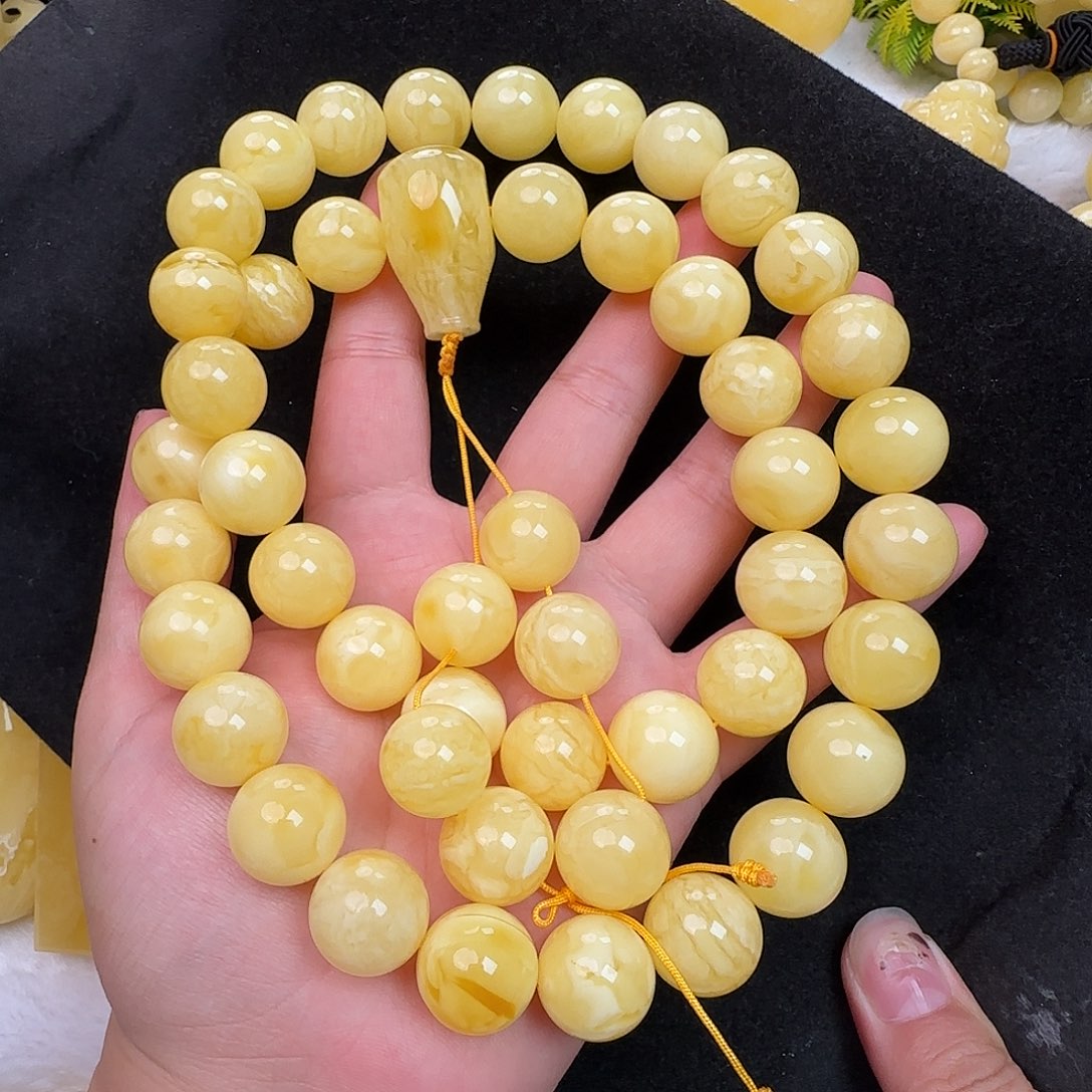 蜜蜡未镶嵌珠宝奇石