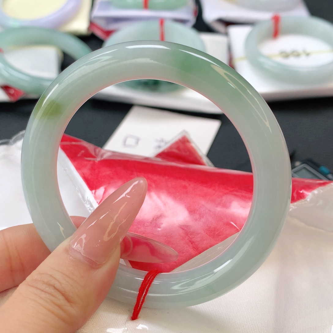 翡翠手镯未镶嵌翡翠手镯54