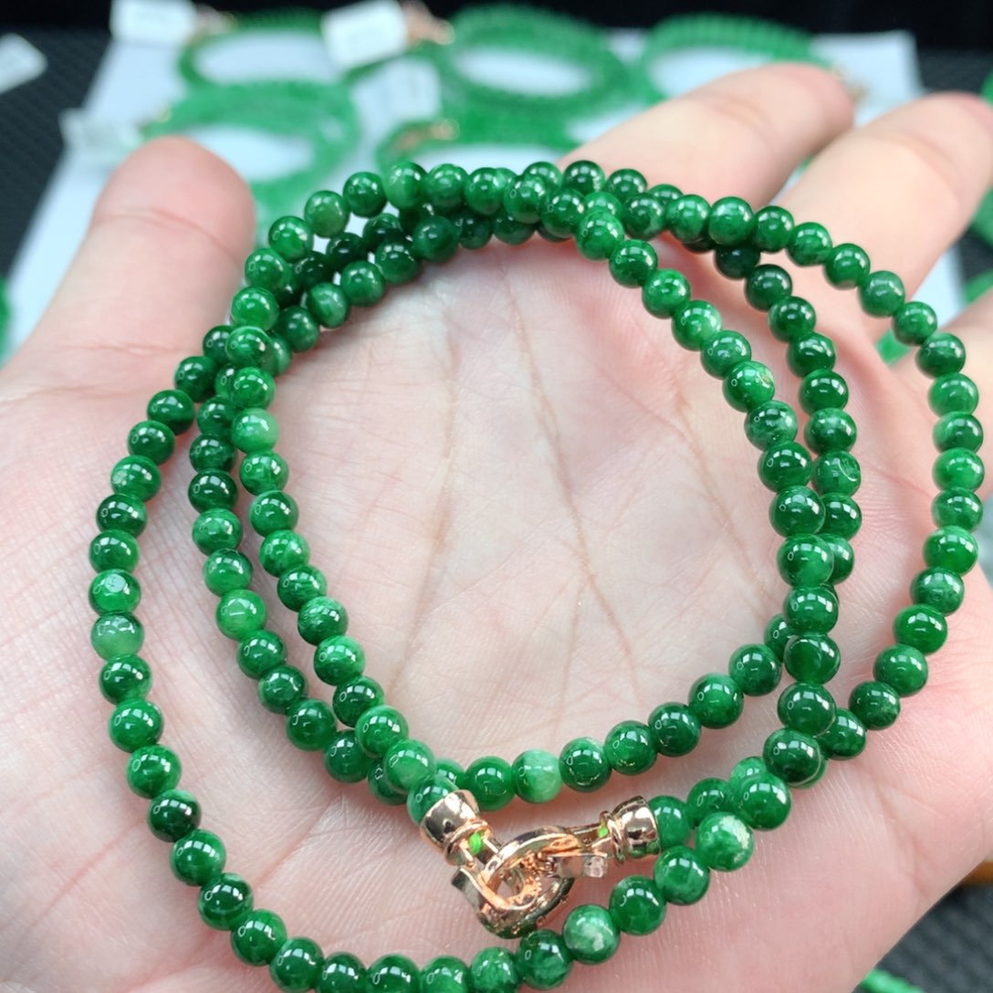 翡翠手链未镶嵌翡翠