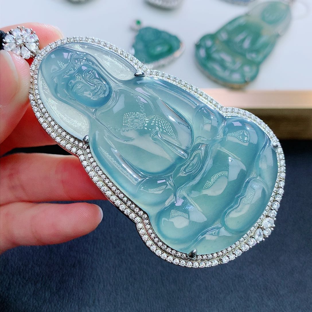 翡翠颈饰银S925镶嵌翡翠