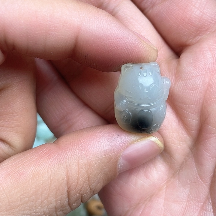 岫玉纯天然岫玉假一赔十未镶嵌