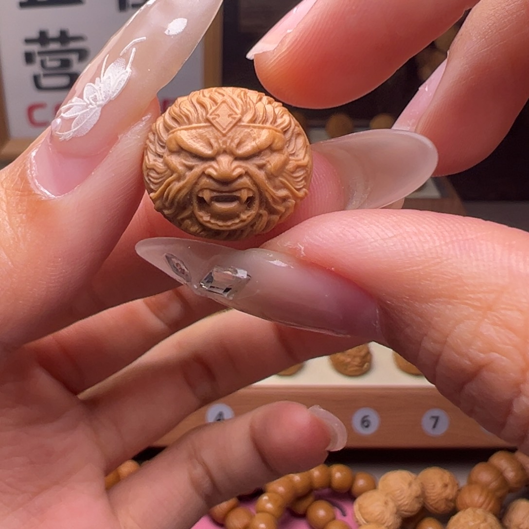 文玩核桃把件双面大圣16➕尺寸全品有正常封口线