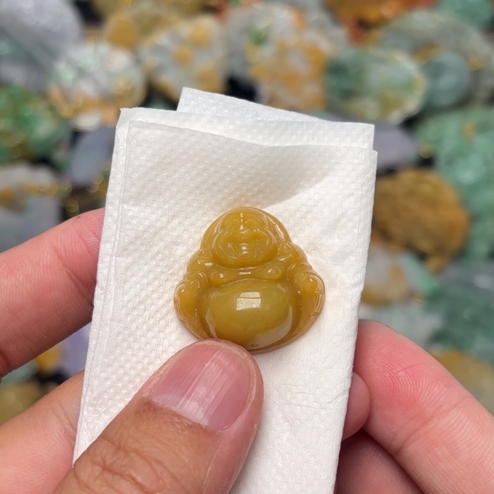 翡翠颈饰未镶嵌吊坠