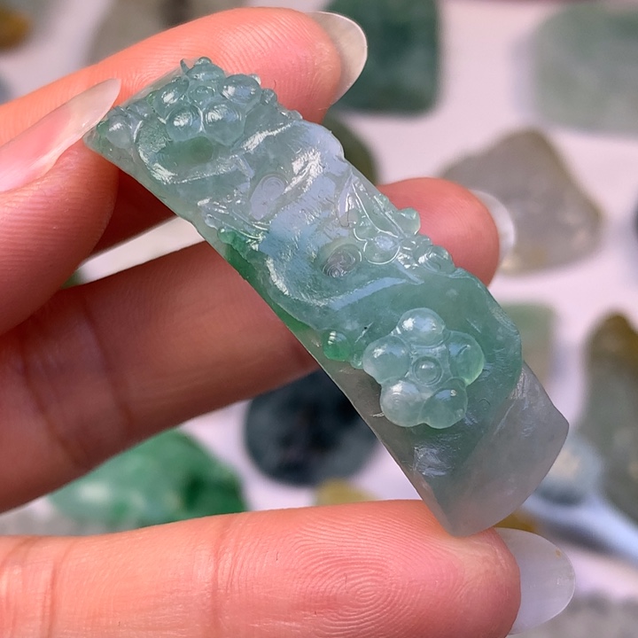 定制翡翠未镶嵌翡翠