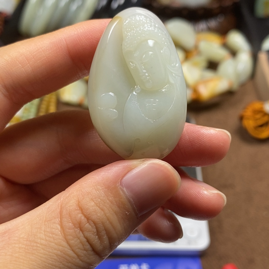 皮***虾未镶嵌和田玉挂件