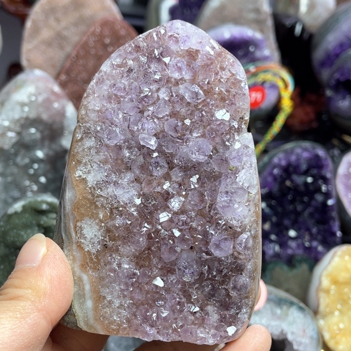 水晶摆件未镶嵌捡漏