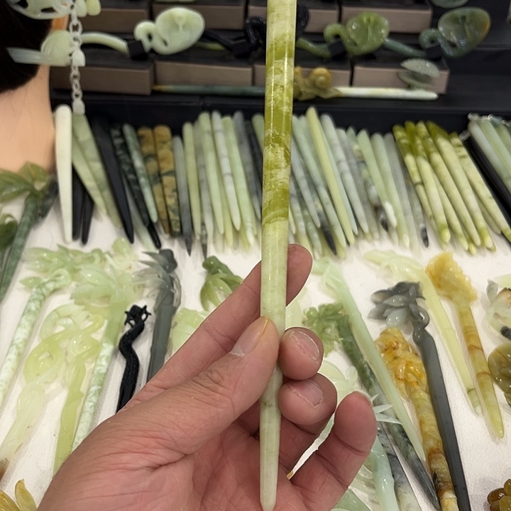 蛇纹石玉发饰合金迷****逊