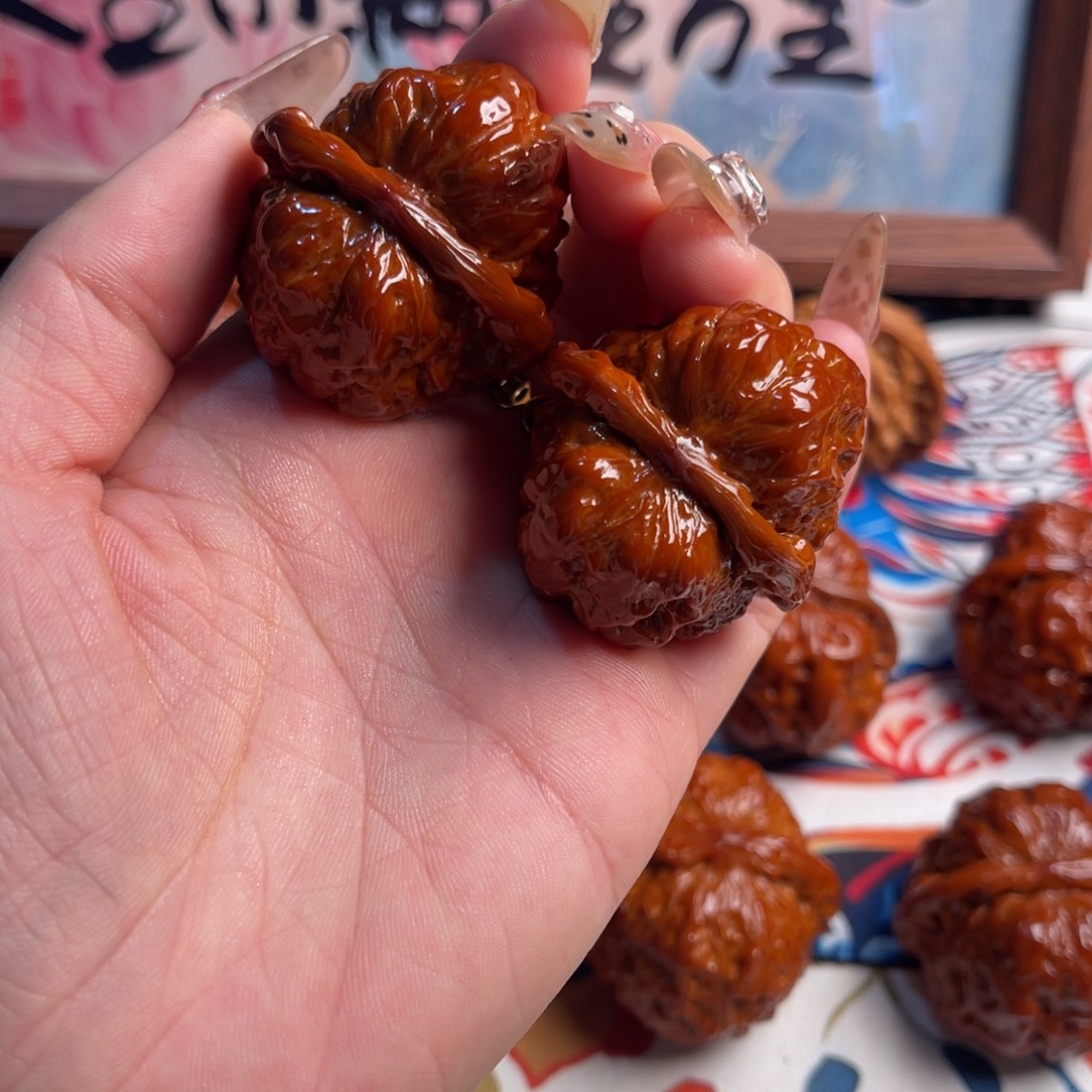 文玩核桃吊坠蛤蟆头38