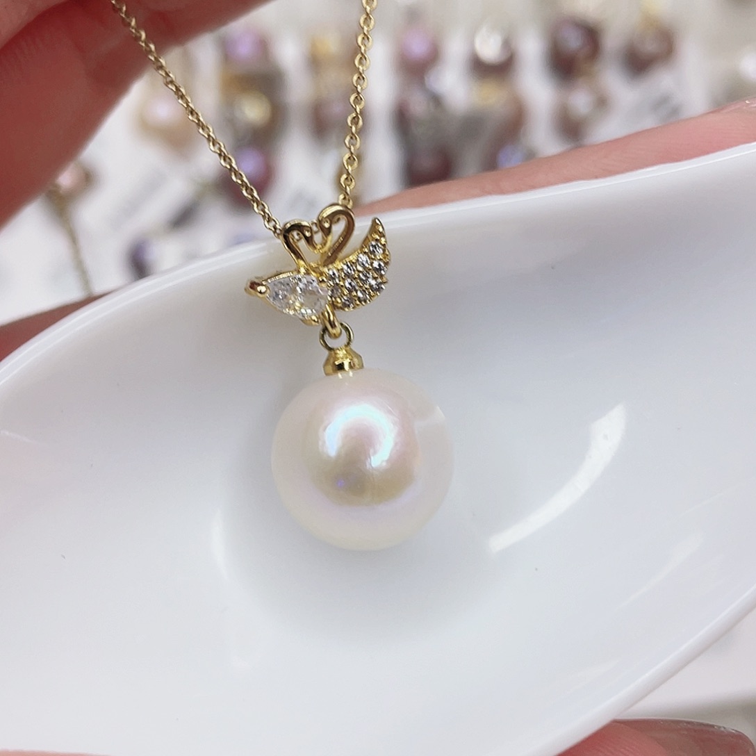 淡水珍珠吊坠(赠链)未镶嵌