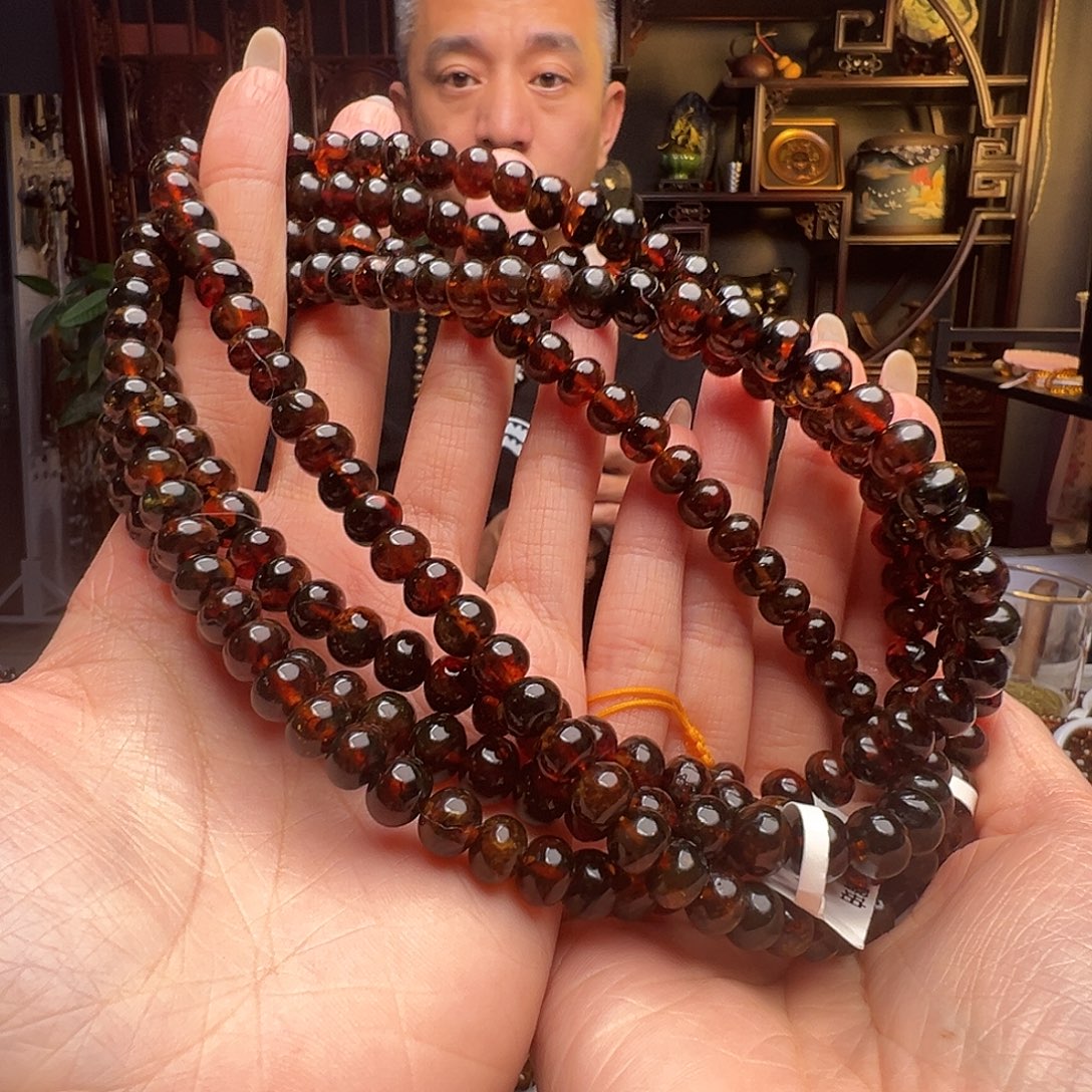 琥珀未镶嵌裸石抚顺琥珀20648八多样性发其一