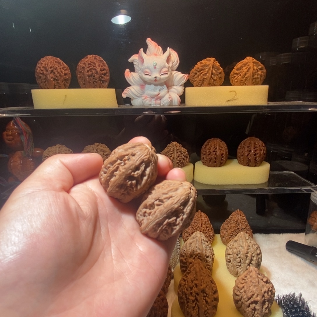 海***崔把件文玩核桃闷头