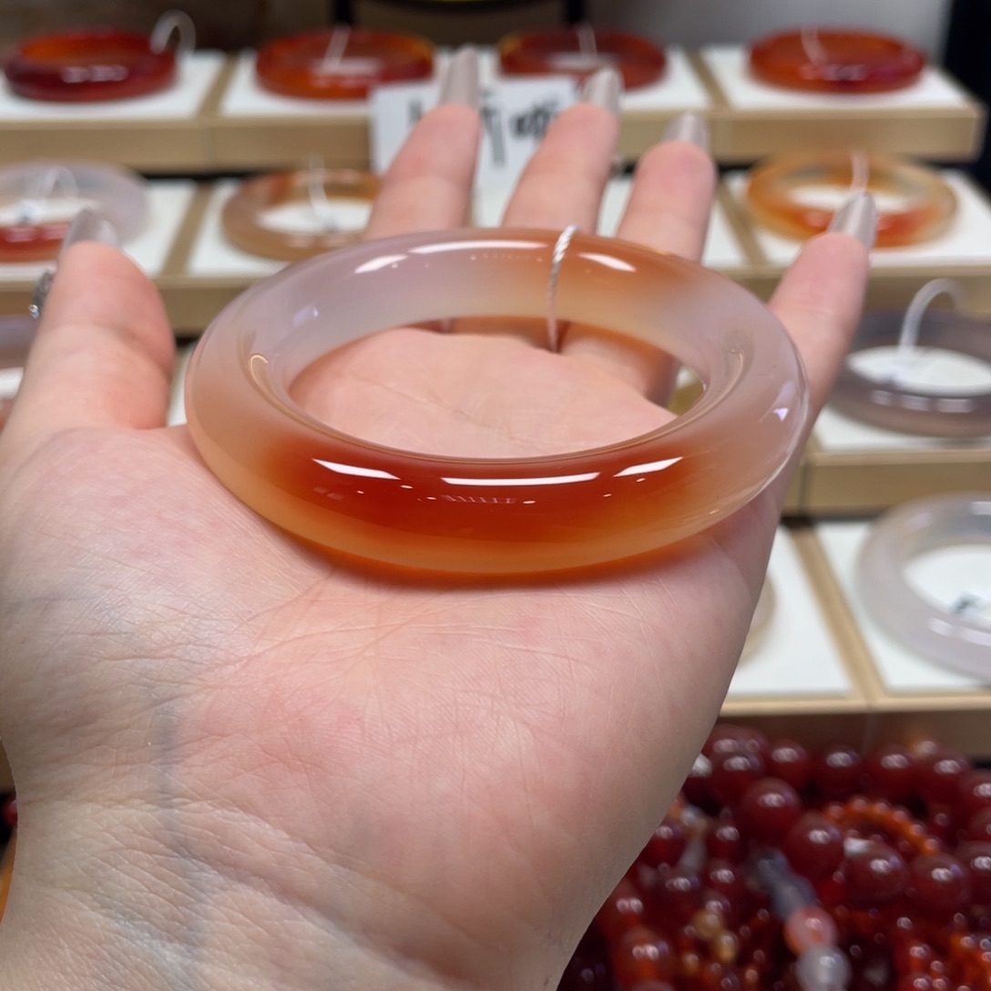 玛瑙/玉髓未镶嵌手镯