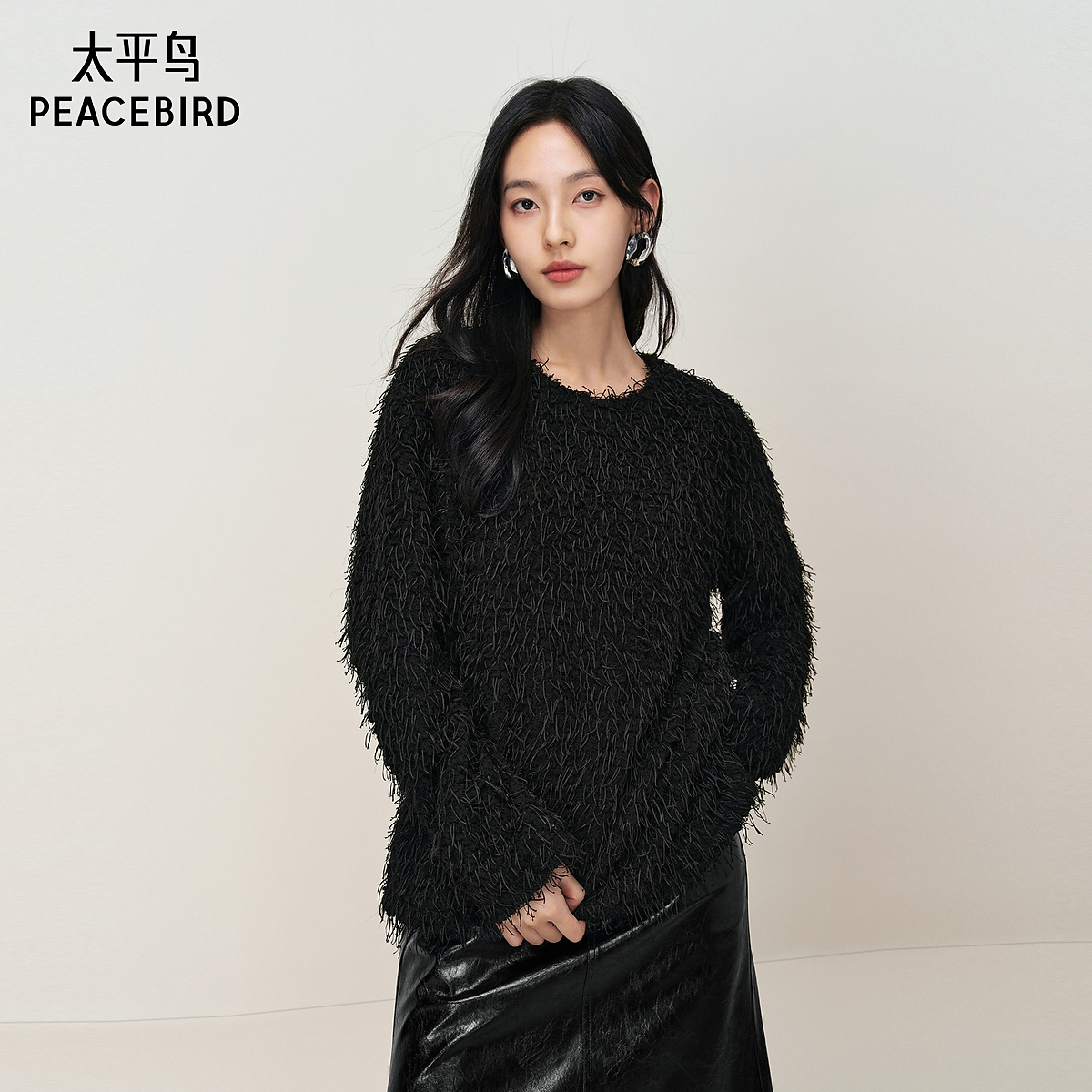 【商场同款】太平鸟冬季简约圆领长毛微阔时尚长袖T恤A1CPF4718