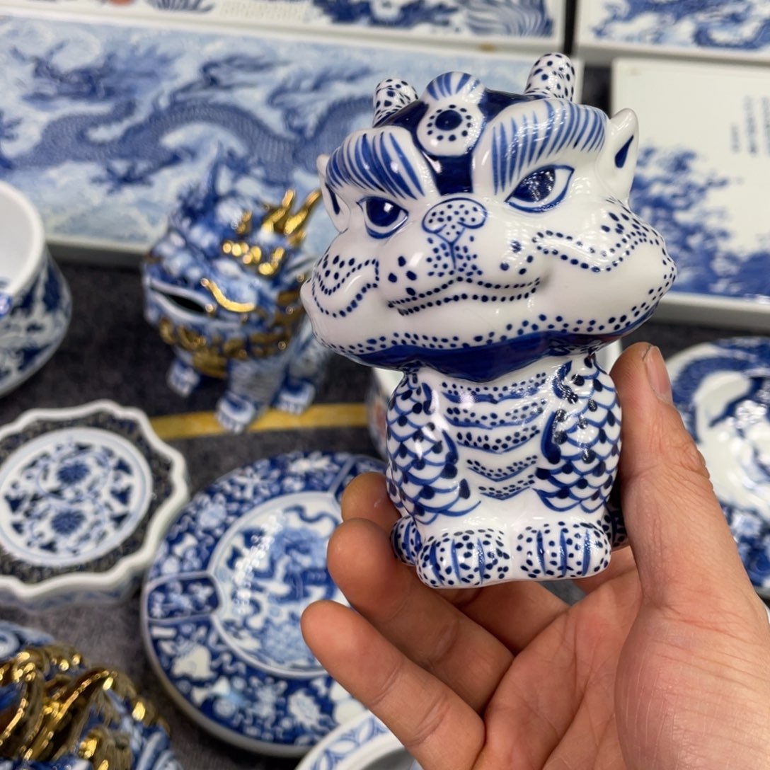 景德镇陶瓷手工手绘