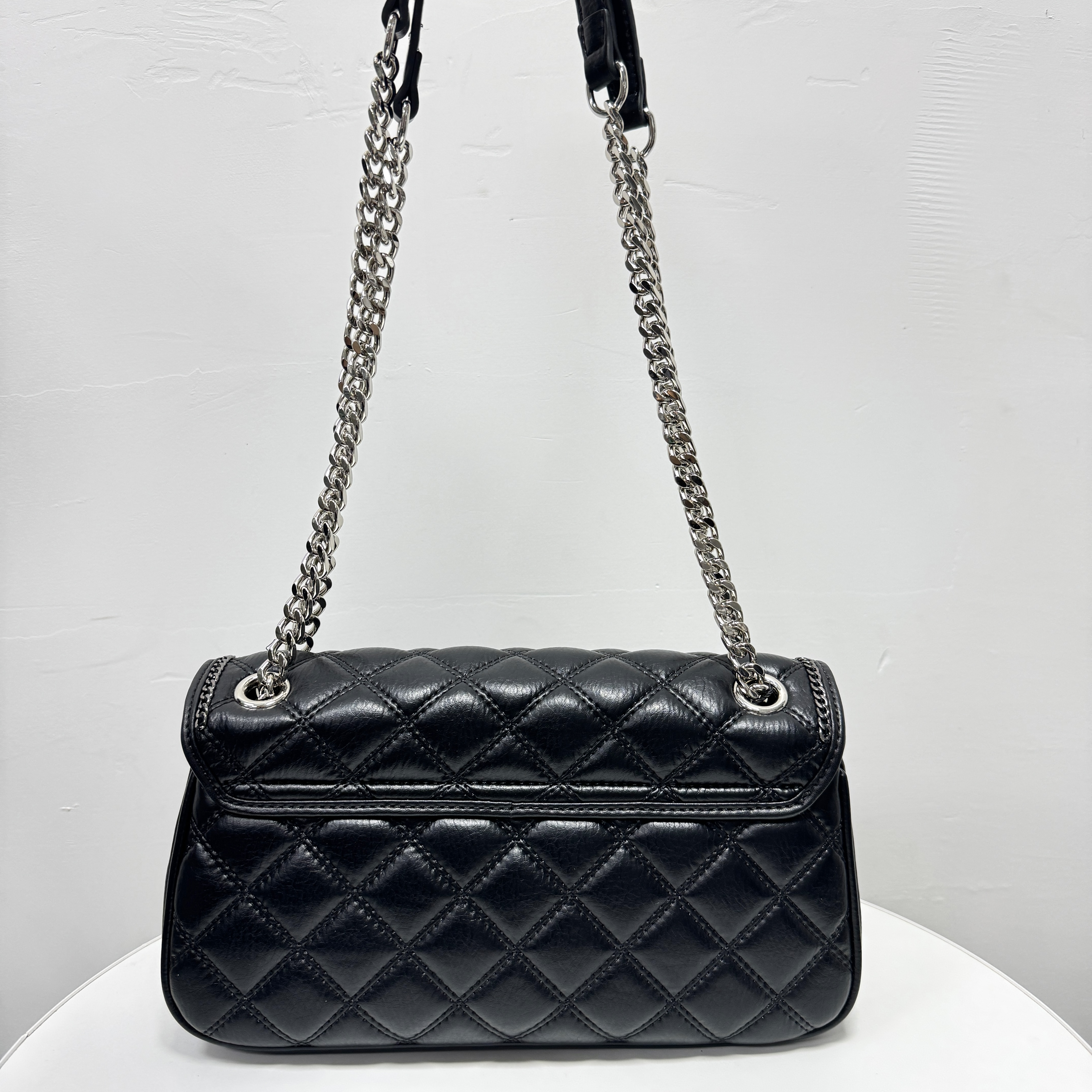 新款高级黑色链条镶嵌菱格信封单肩斜挎包