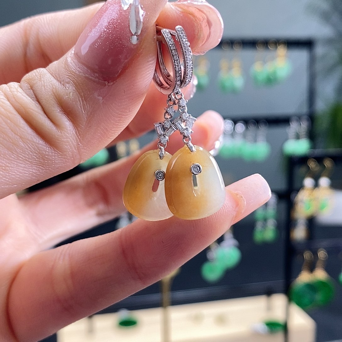 翡翠耳饰18K金镶嵌翡翠