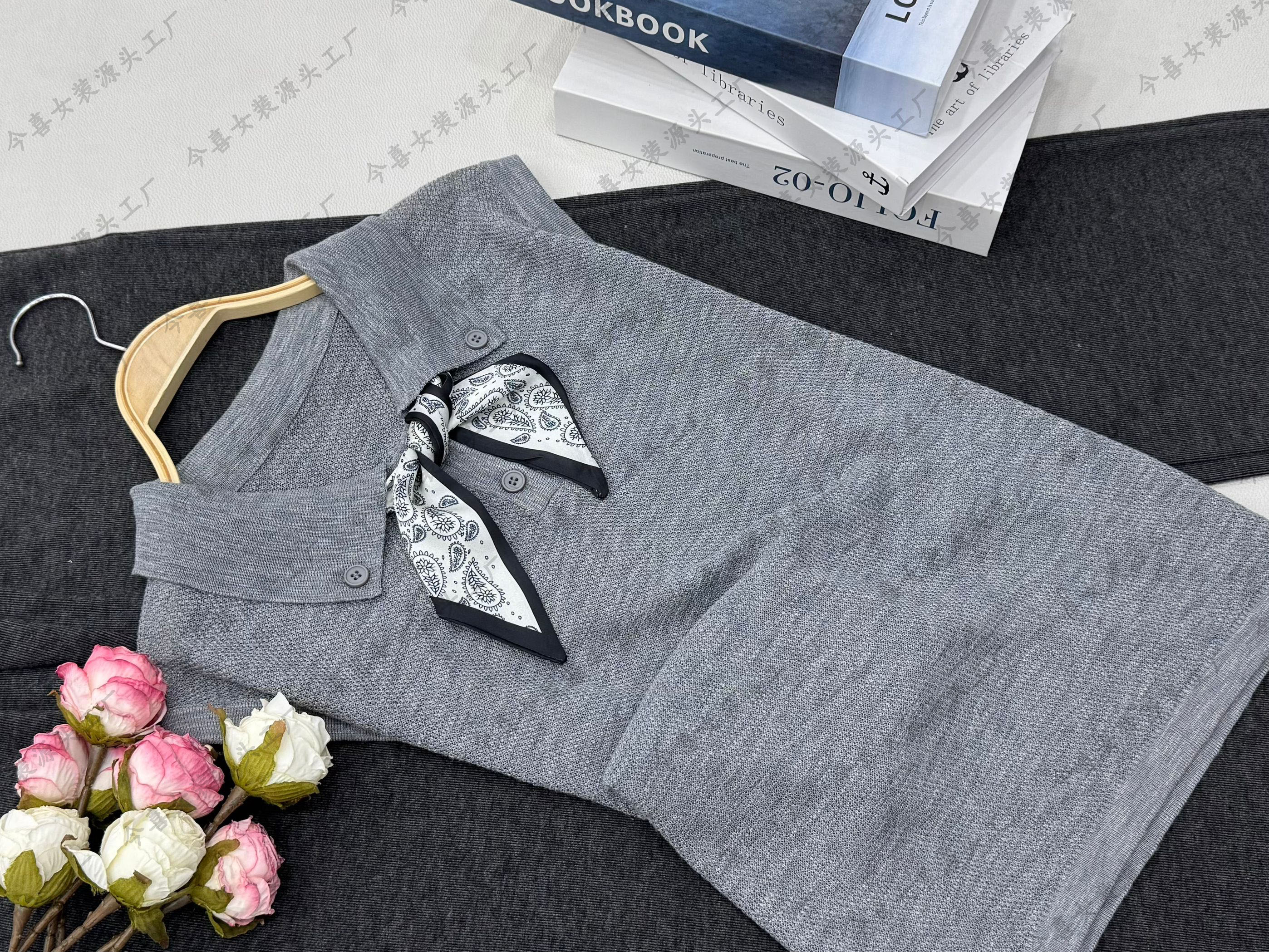 【灰色翻领丝巾】新款时尚短袖套头上衣QC3098