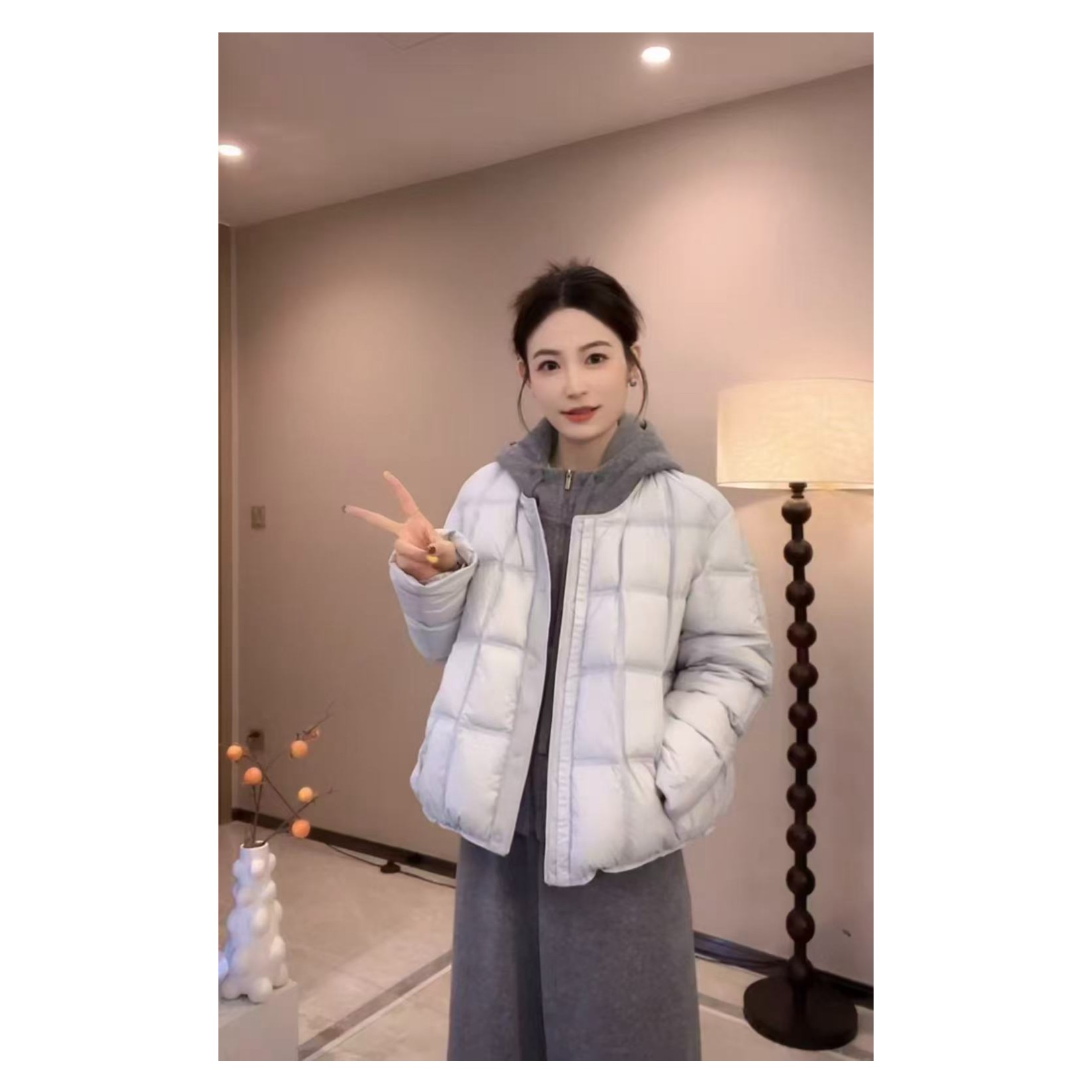 珩绣2025冬季新款90白鸭绒豆腐块简约时尚纯色羽绒服250879