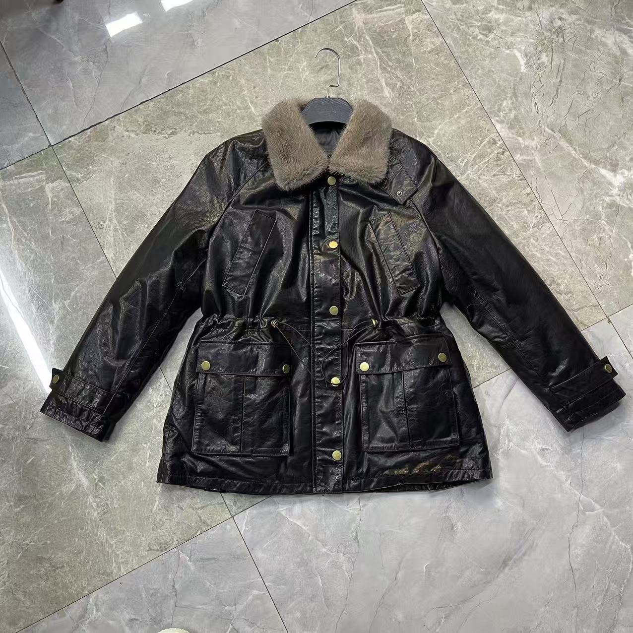 由米-冬季方领收腰女款时尚休闲百搭黑色韩版25927