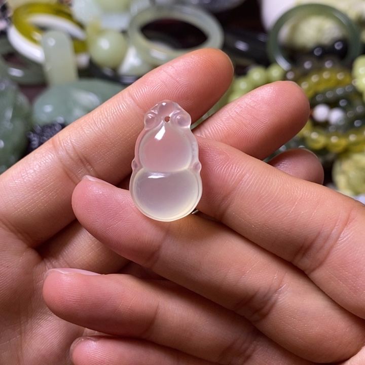 岫玉岫玉颈饰未镶嵌