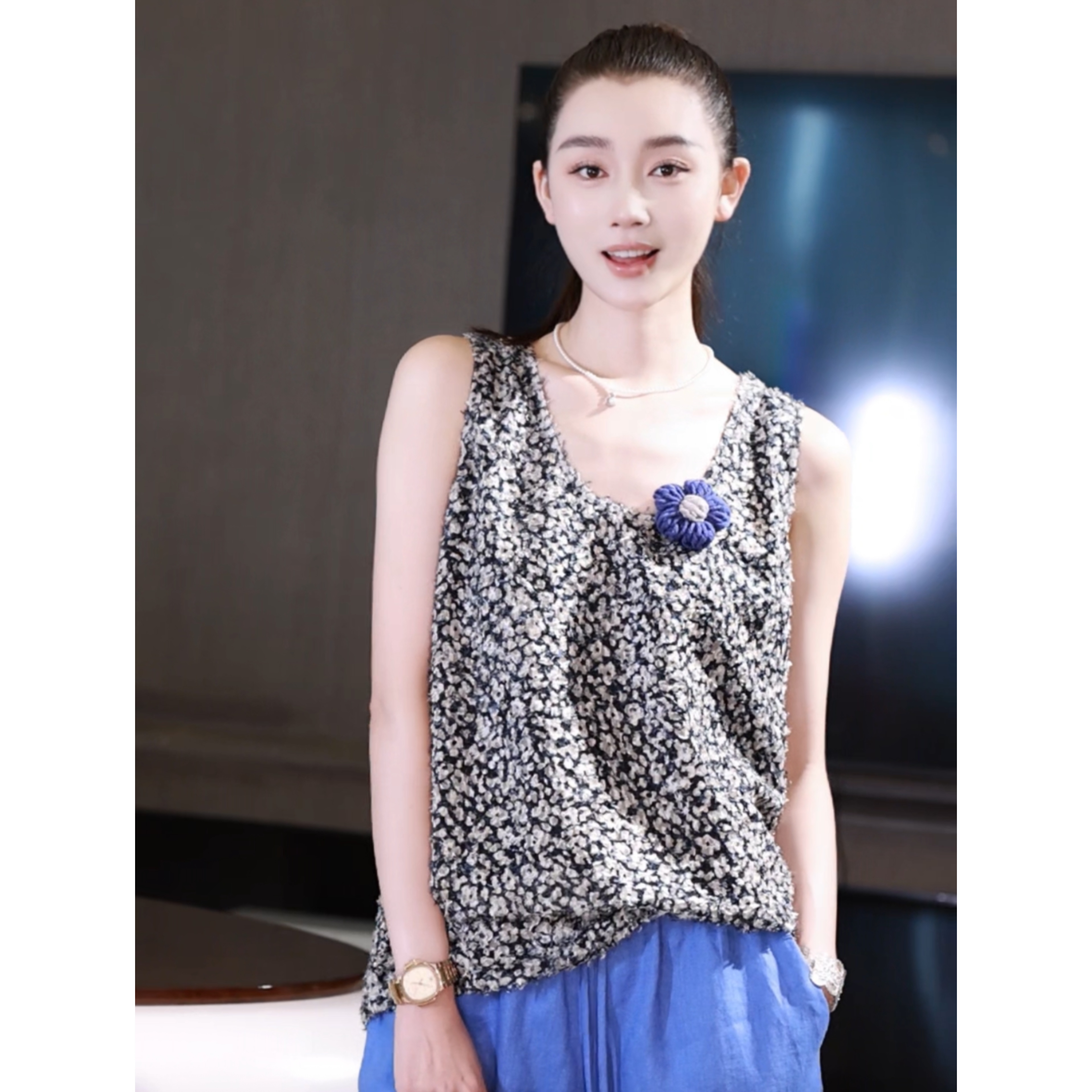 18-【小花上衣】宝儿家含幂BG40725205夏季款剪花印花工艺无袖上衣