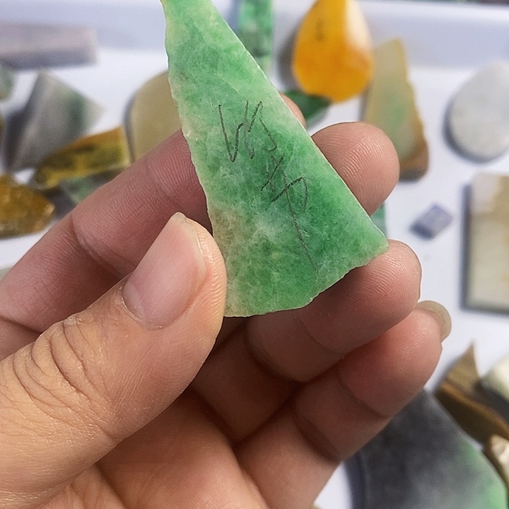 散珠翡翠天然翡翠A货挂件