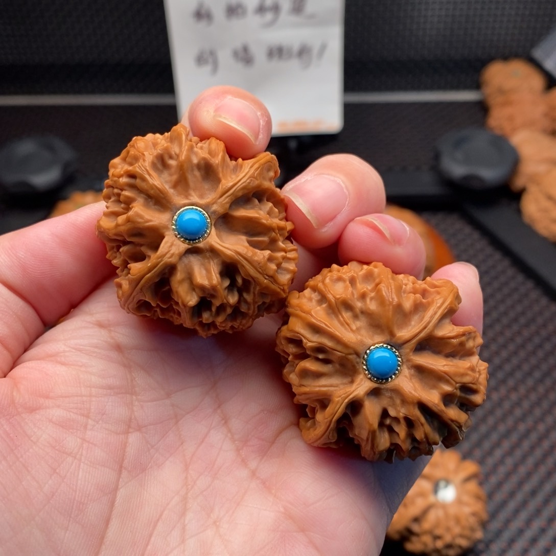 文玩核桃把件苹果园38.5