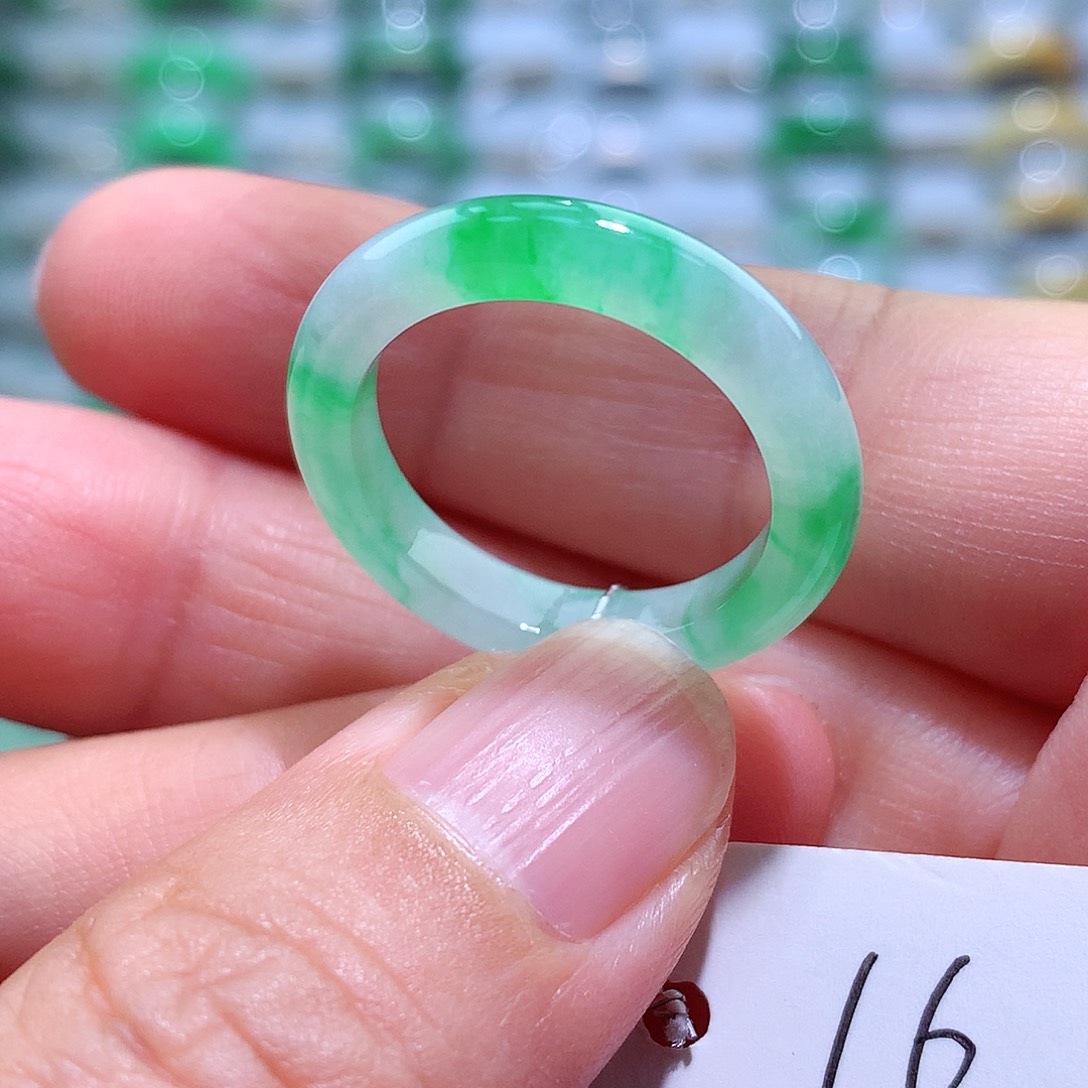 翡翠戒指未镶嵌16号