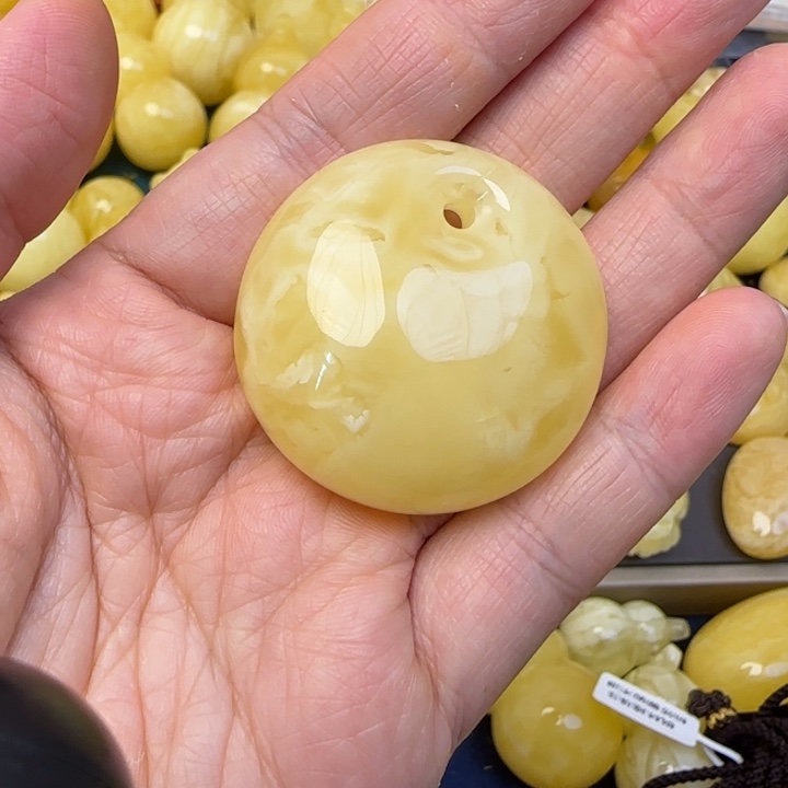 未镶嵌颈饰蜜蜡天然蜜蜡