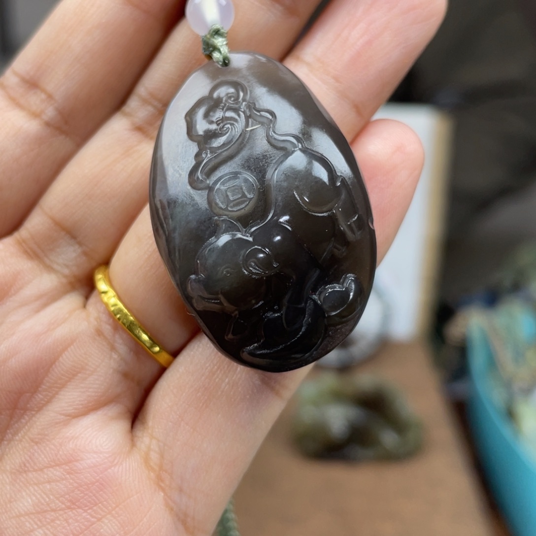 和田玉未镶嵌颈饰