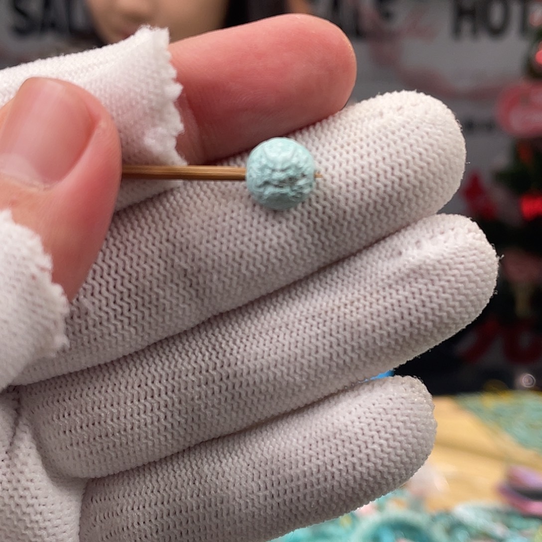 绿松石未镶嵌挂件