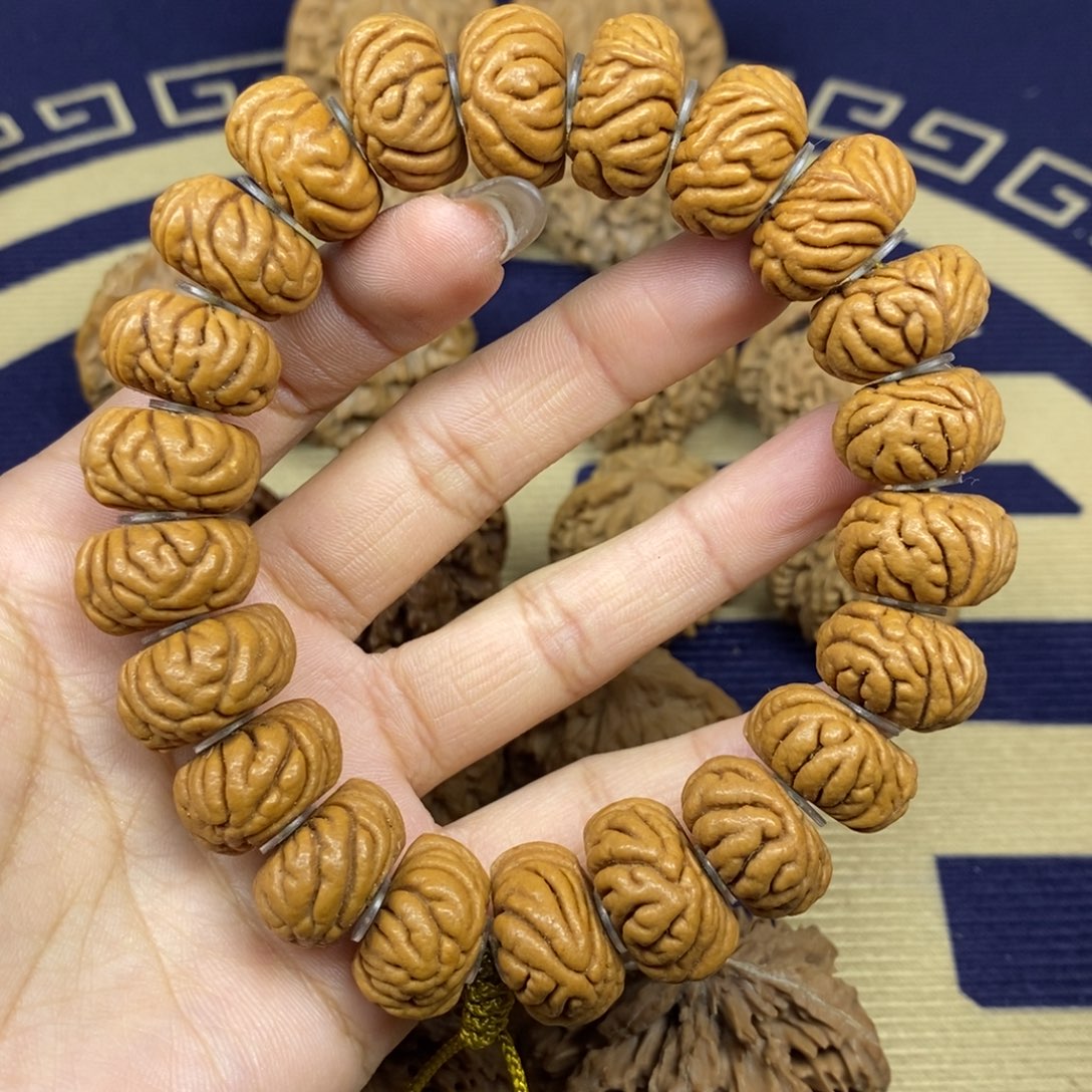 文玩核桃吊坠祥云飞碟手串10号链接10101010