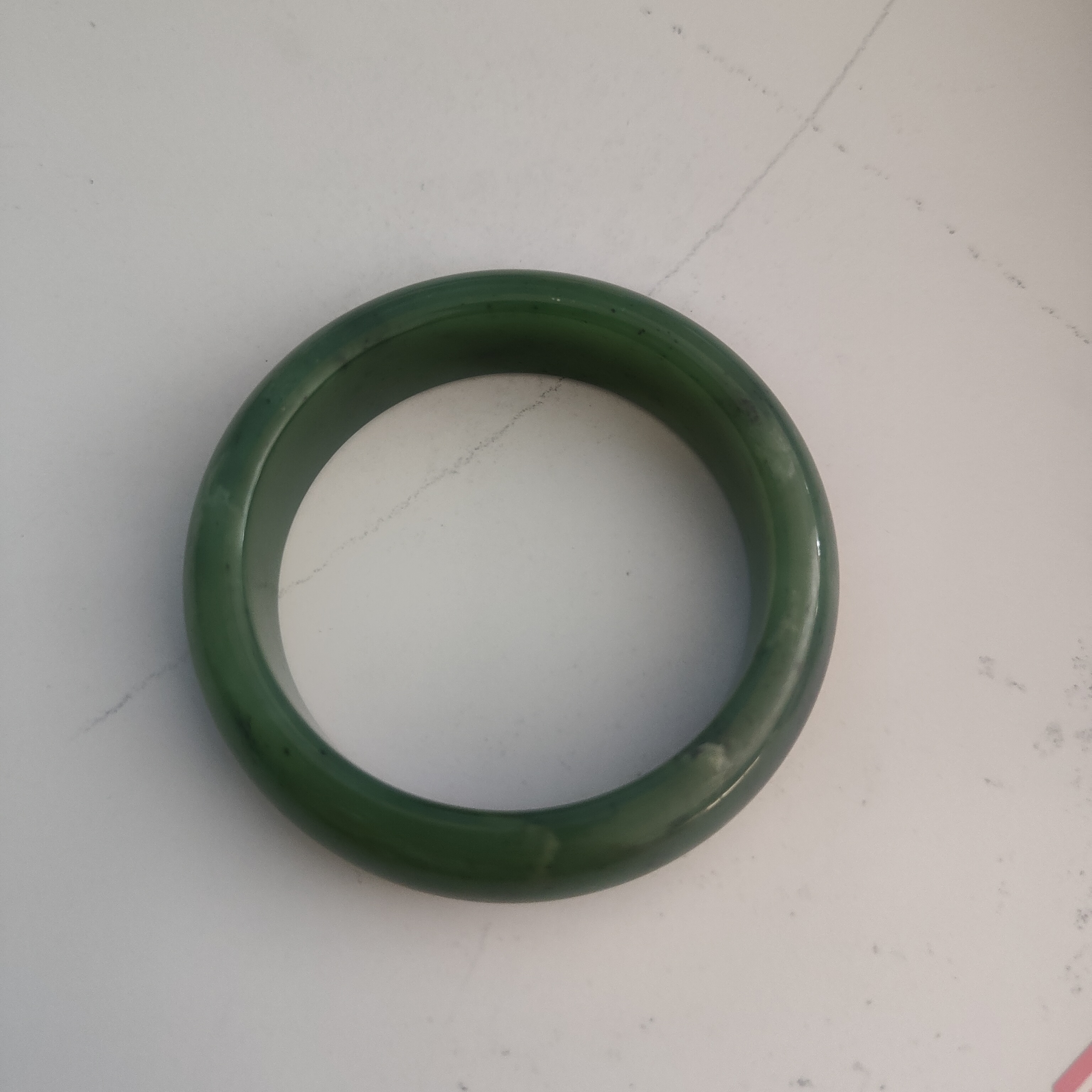 新疆和田玉手镯  颜色和主图不同