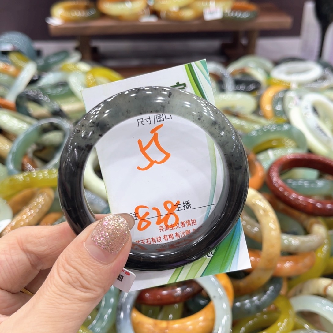 未镶嵌岫玉手镯手镯