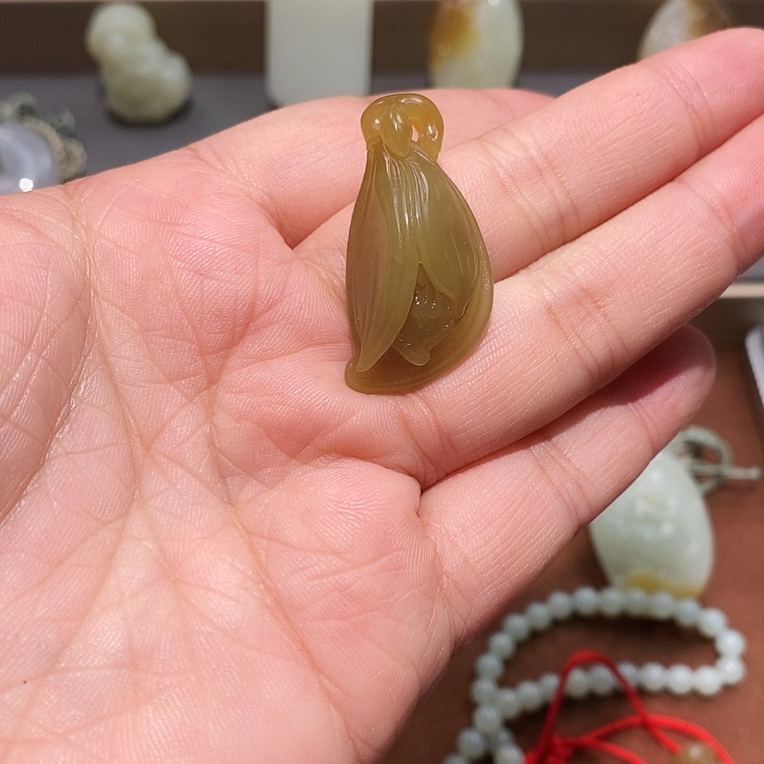 和田玉颈饰未镶嵌?***?